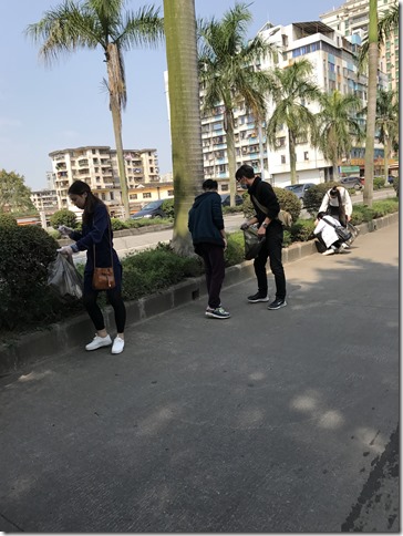沿途义务清扫垃圾 沿途义务清扫垃圾