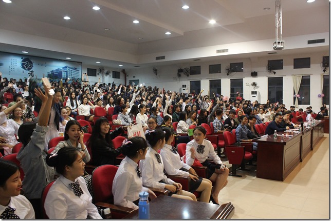 6 热烈的师生互动 6 热烈的师生互动